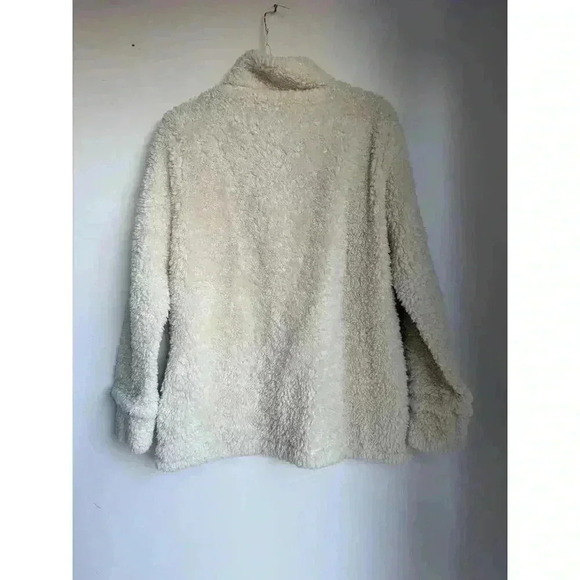 White Sherpa Jacket - Picture 3 of 3